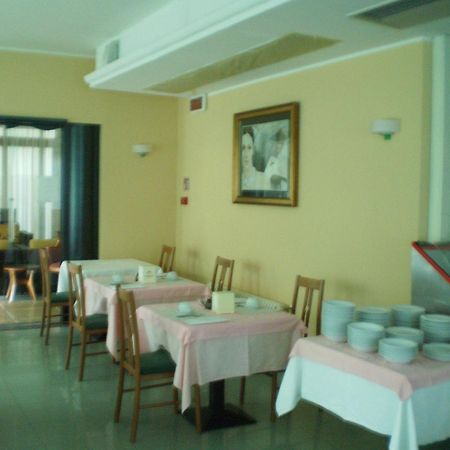 La Perla B&B Hotel Roseto Degli Abruzzi Eksteriør billede