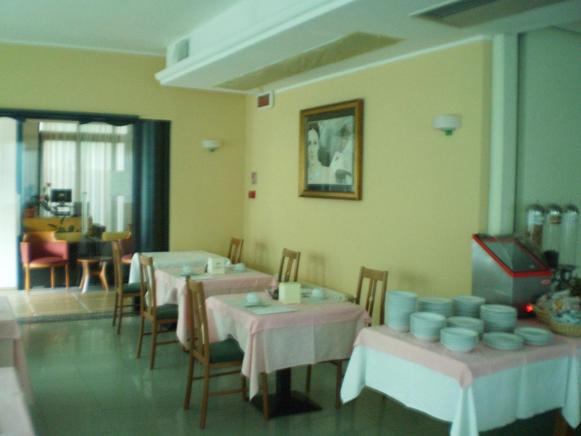 La Perla B&B Hotel Roseto Degli Abruzzi Eksteriør billede