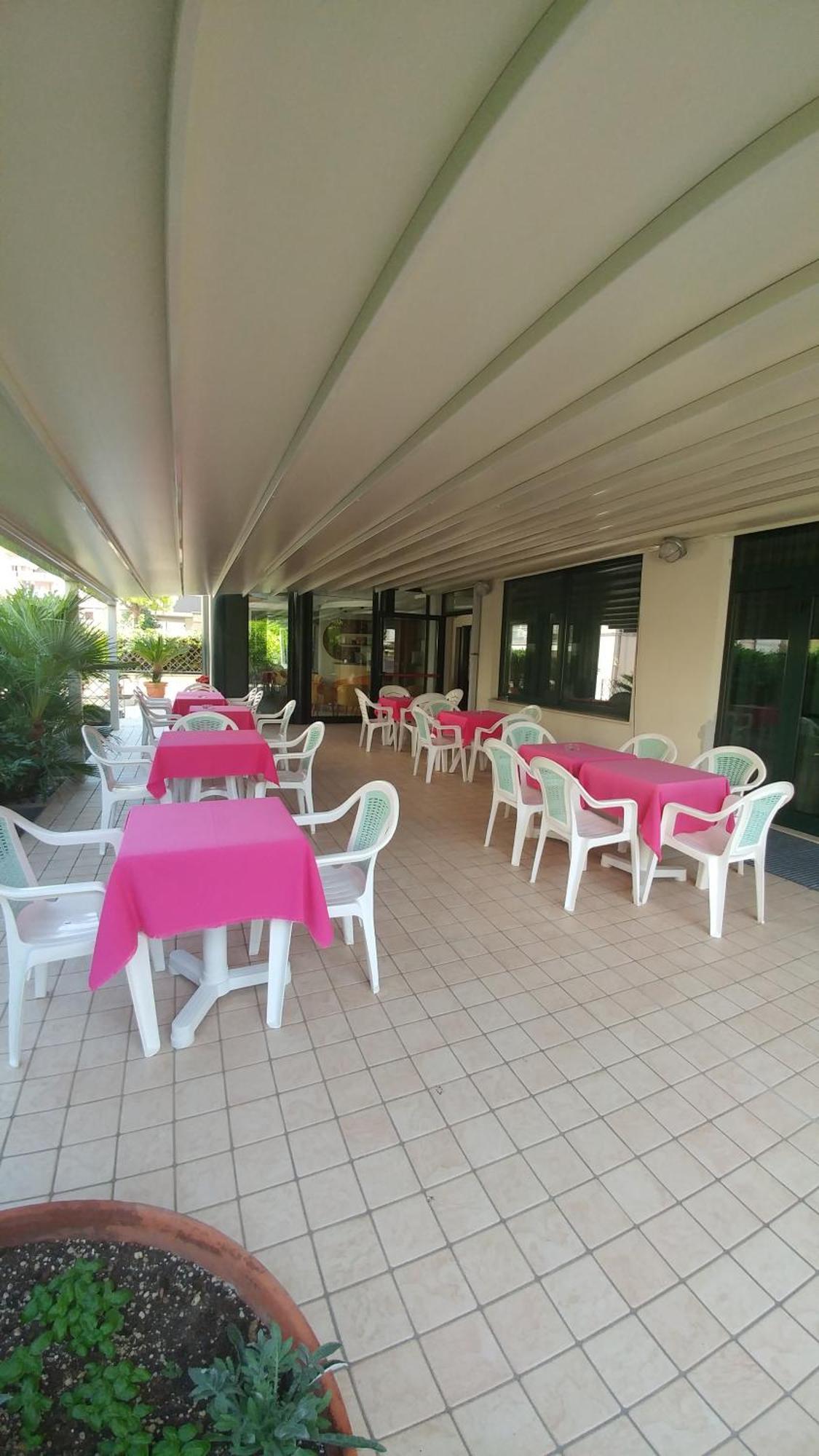 La Perla B&B Hotel Roseto Degli Abruzzi Eksteriør billede