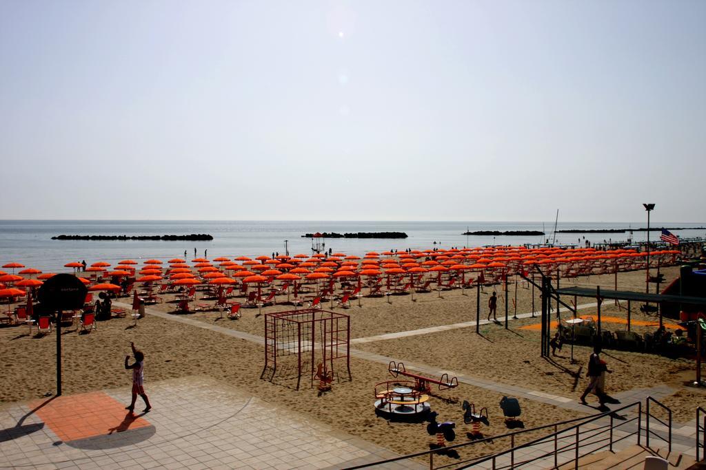 La Perla B&B Hotel Roseto Degli Abruzzi Eksteriør billede